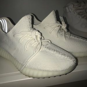 Yeezy Boost Triple White